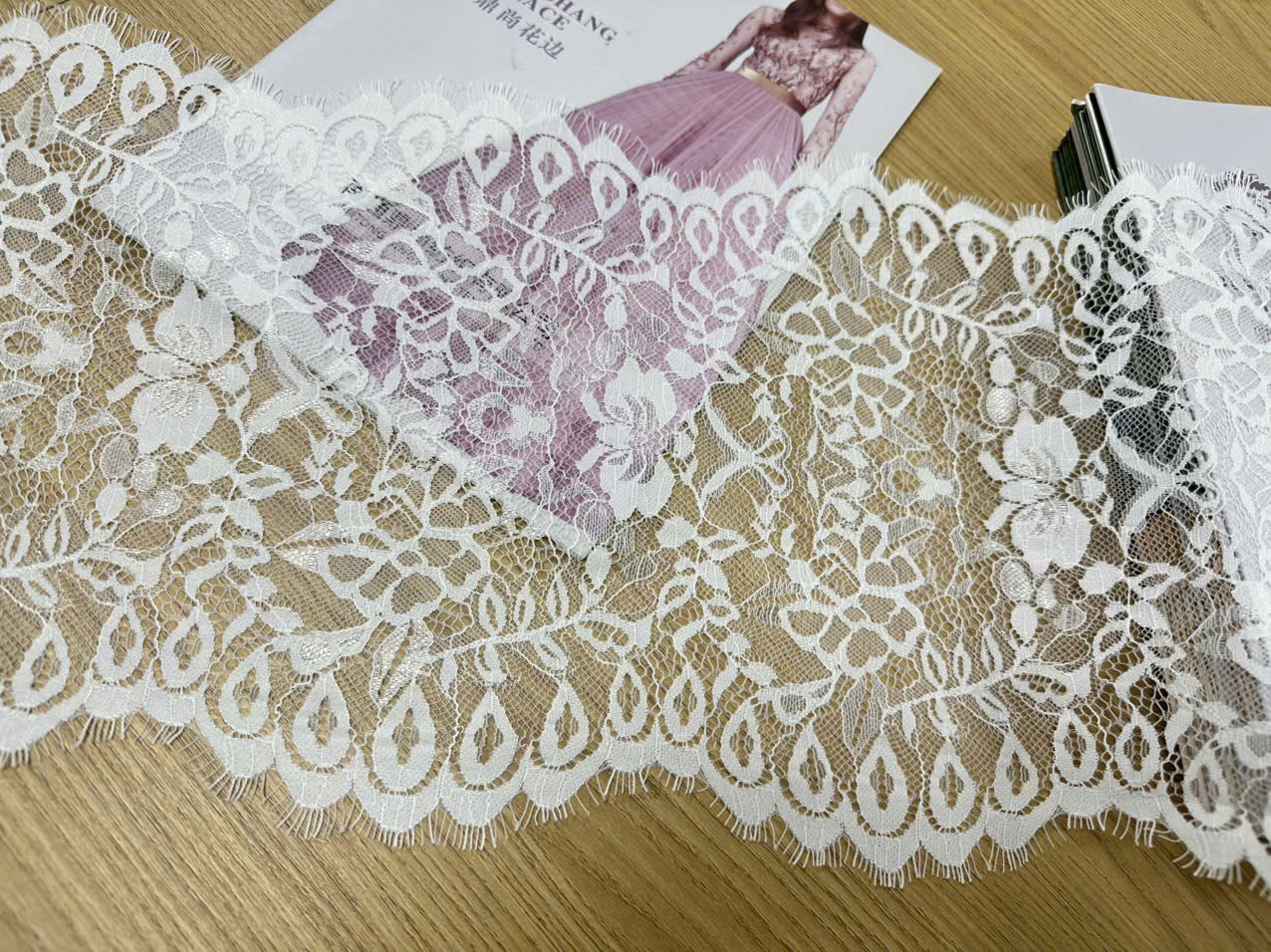 Vải ren